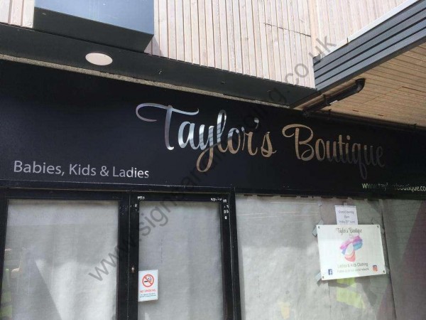 Taylors Boutique flat ACM with chrome vinyl (2)