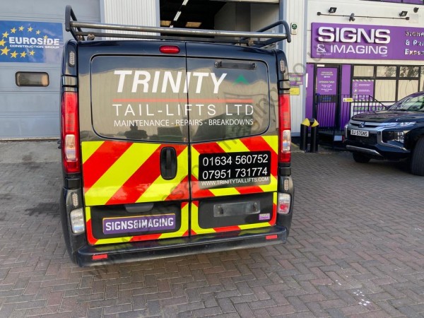 Trinity Tail Lifts Vivaro signwriting Nov 21 (4)