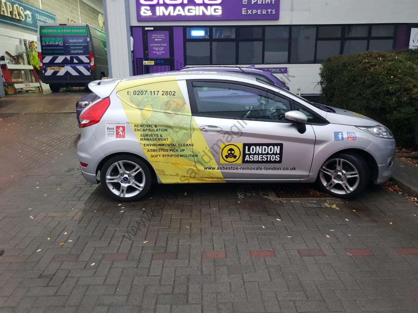 London Asbestos small van Oct 18-2