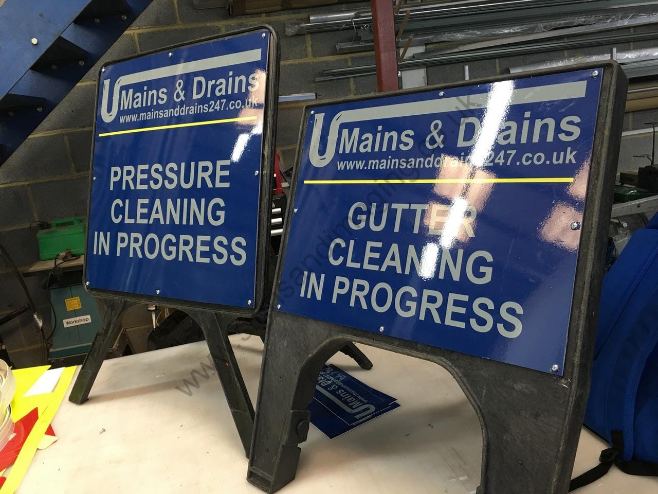 signs-for-street-workers
